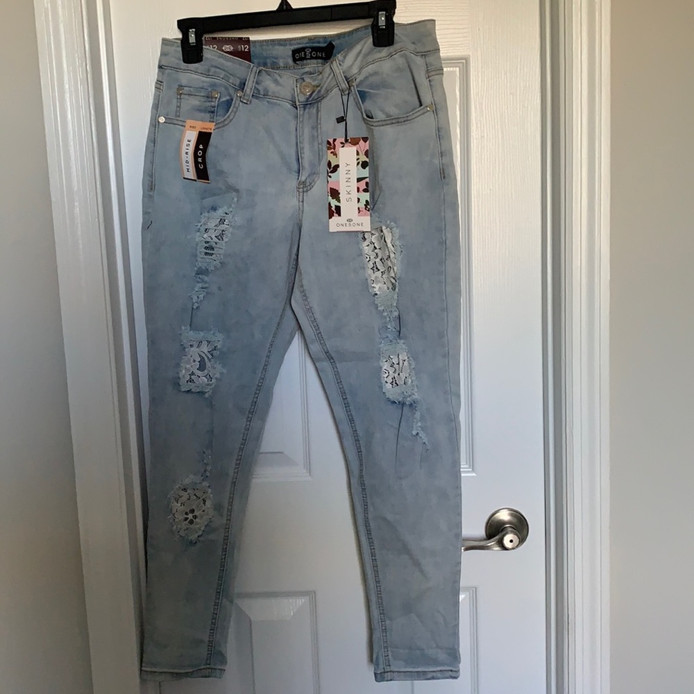 NEW Size 12 Light Wash Distressed Jeans with Lace